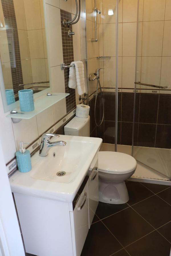 מלון דראמליי House Diana מראה חיצוני תמונה