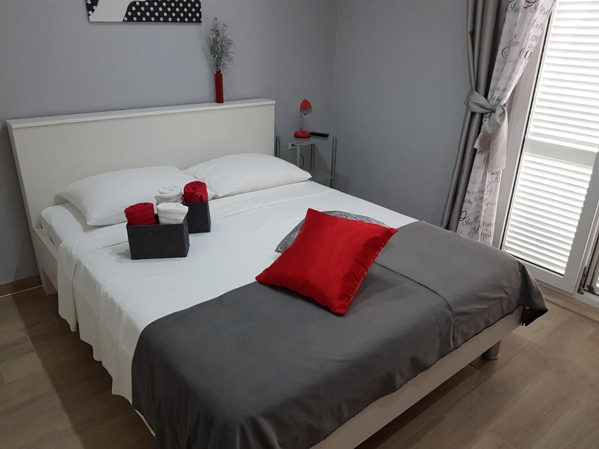 מלון דראמליי House Diana מראה חיצוני תמונה